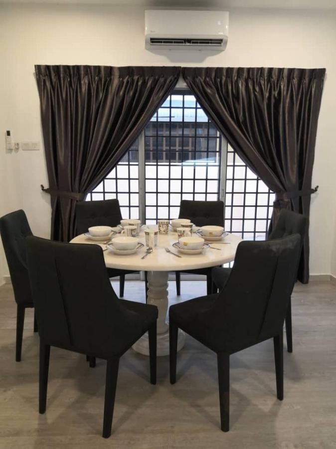 Ipoh Family Villa-Spacious Stay For 21 Or 42Pax Екстериор снимка