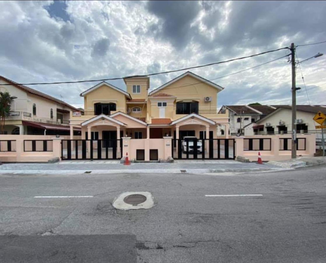 Ipoh Family Villa-Spacious Stay For 21 Or 42Pax Екстериор снимка