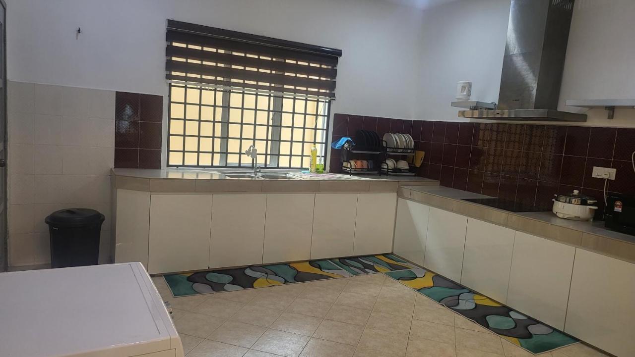 Ipoh Family Villa-Spacious Stay For 21 Or 42Pax Екстериор снимка